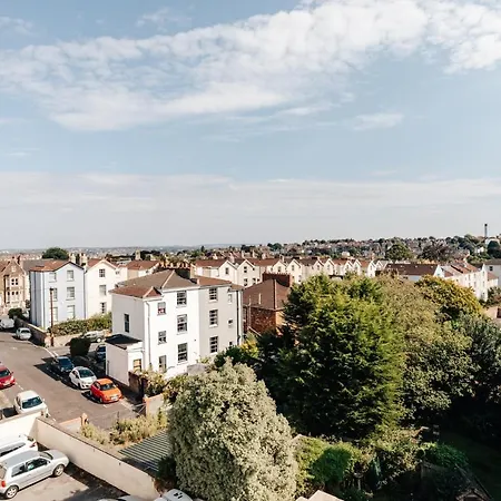 Redland - 7 * Bristol