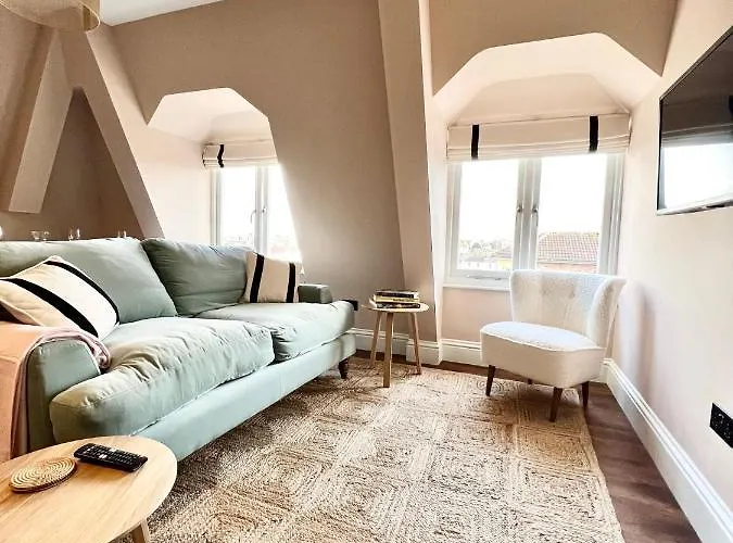 Redland - 7 Apartment